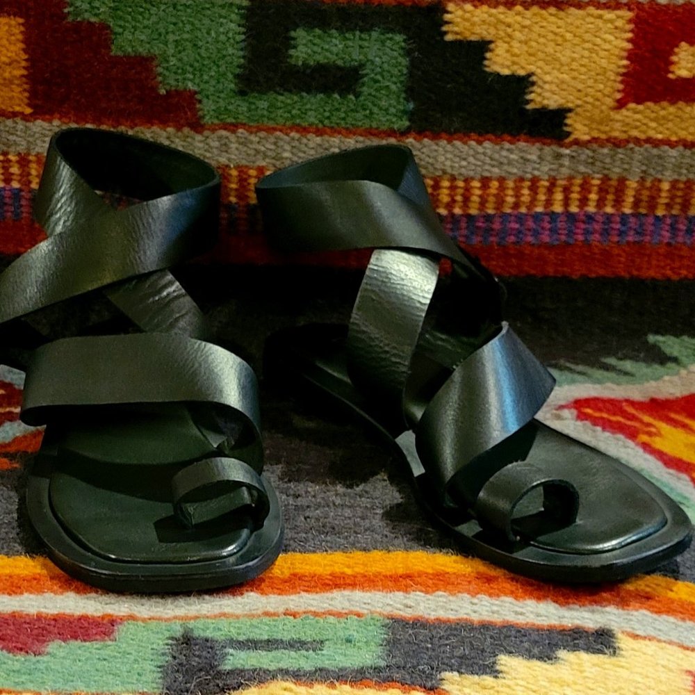 Diba True Cite See Black Leather Women's Sandals Size 8.5
